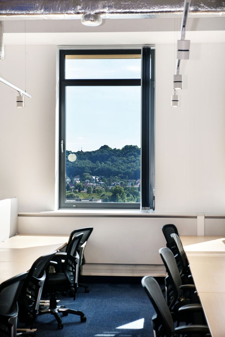 chillispaces coworking office with open window