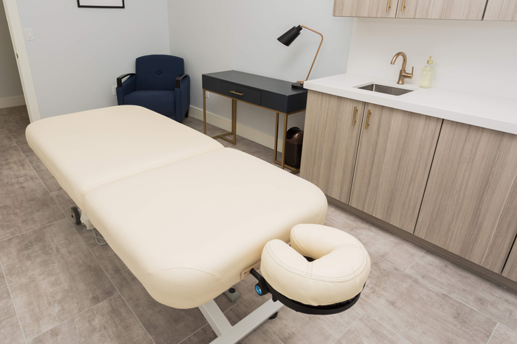 Khospace massage table